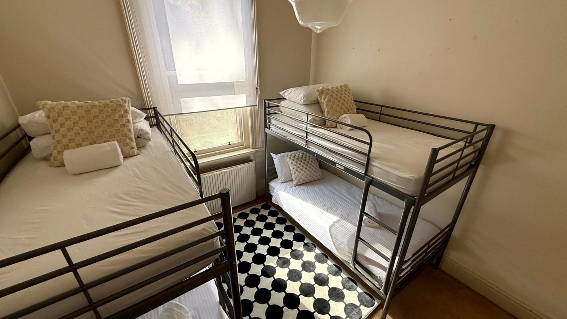 Colonial Bank Motel Omeo Экстерьер фото